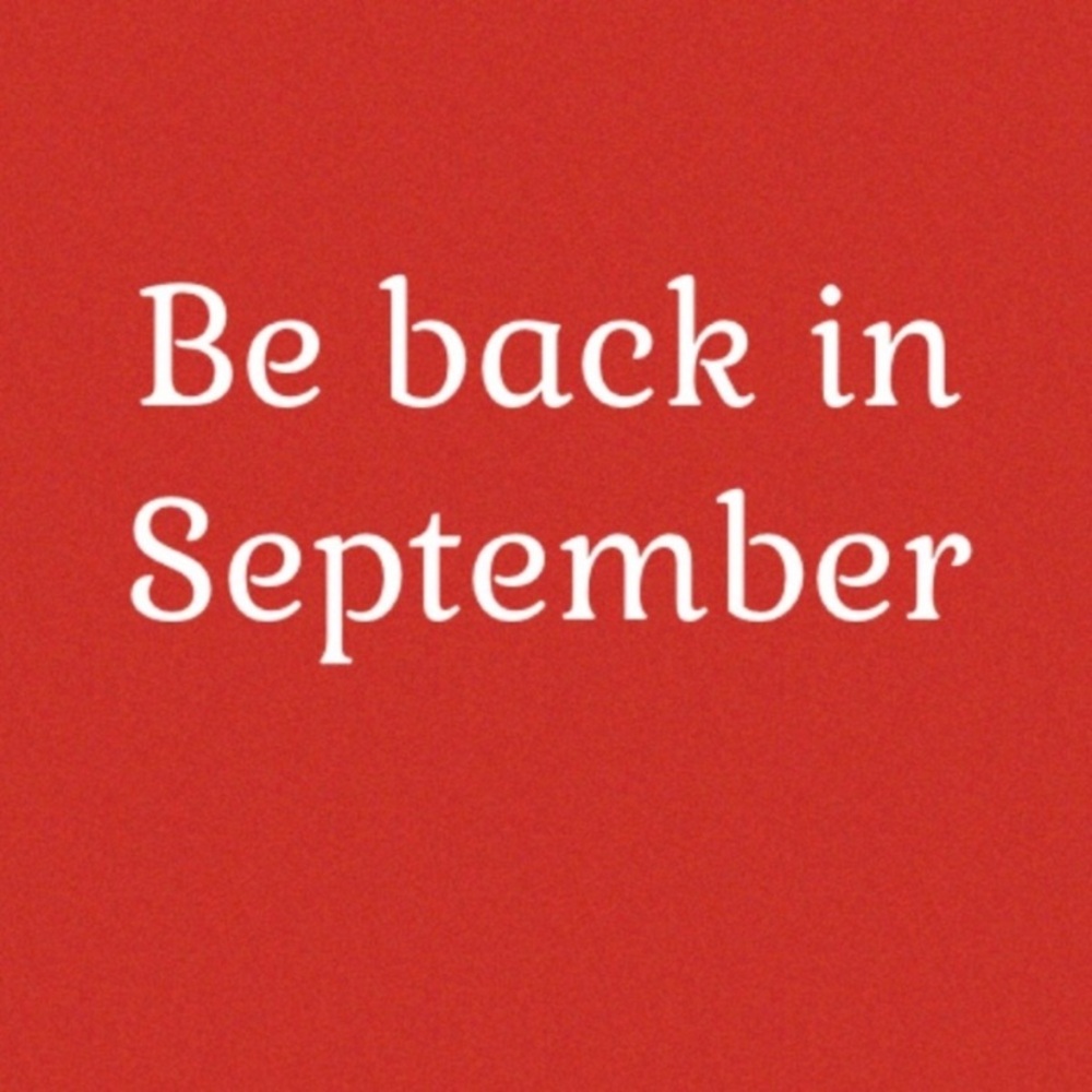 BUDWEISER Black Wallet & Beanie Gift Set NWT